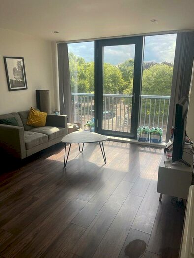 1 Bedroom Apartment To Rent In Sand Pits, Birmingham, B1