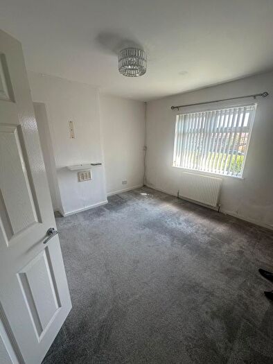 3 Bedroom Semi-Detached House To Rent In Burneston Gardens, Bradford, West Yorkshire, BD6
