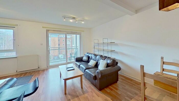 2 Bedroom Flat To Rent In Albion Gardens, Edinburgh, EH7