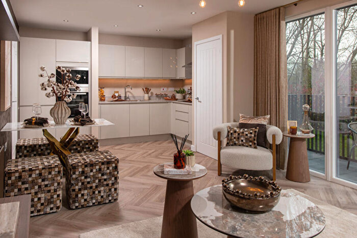 1 Bedroom Apartment For Sale In Pontefract Lane, Newsam Green, Leeds, LS9