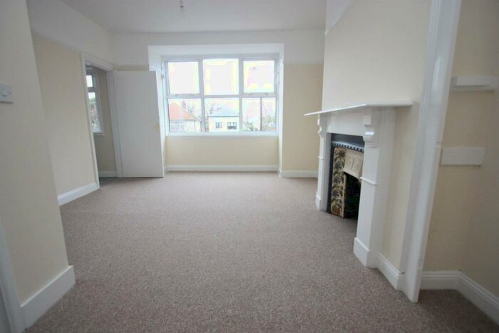 1 Bedroom Apartment To Rent In Buxton Road, Weymouth, DT4