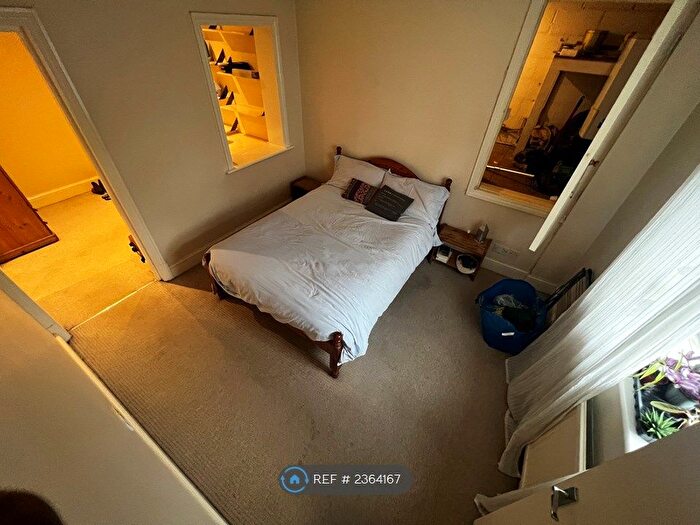1 Bedroom Flat To Rent In Hendon Lane, London, N3