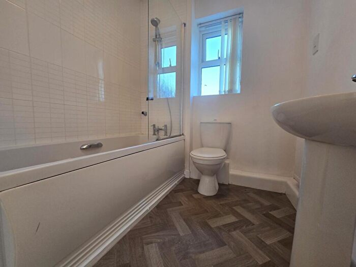 2 Bedroom Flat To Rent In Argosy Way, Newport, NP19