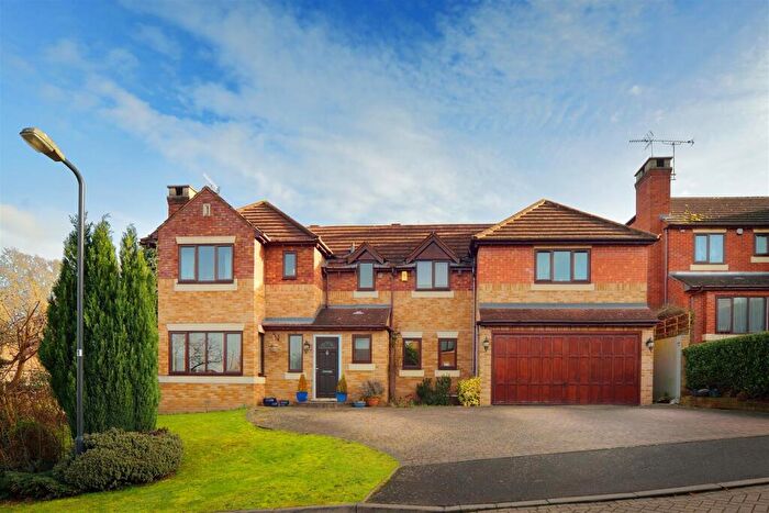 5 Bedroom Detached House To Rent In Admiral Gardens, Kenilworth, CV8