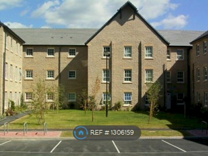 2 Bedroom Flat To Rent In Gale Close, Littleborough OL15