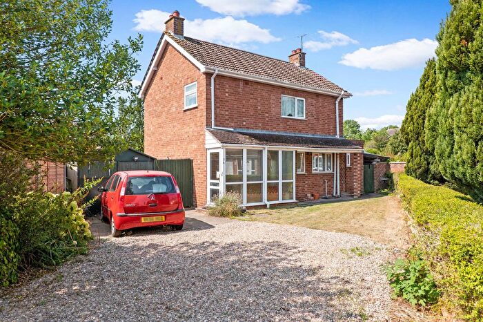 3 Bedroom Detached House For Sale In Christine Avenue, Rushwick, Worcester., WR2
