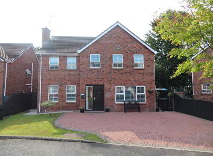5 Bedroom House For Sale In Brackenridge, Magheralin, BT67
