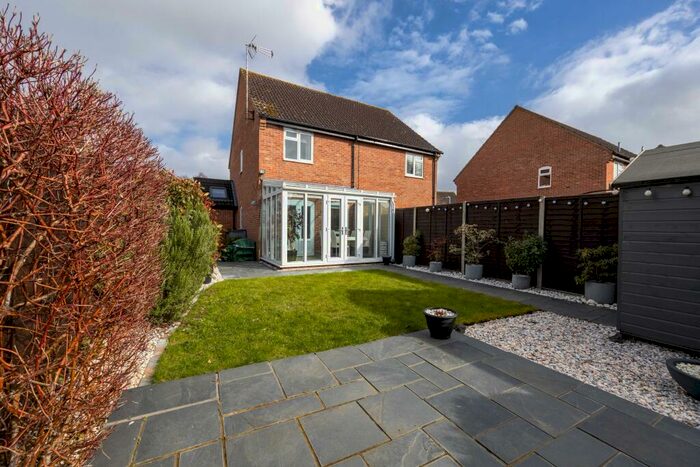 2 Bedroom Semi-Detached House To Rent In Boscawen Way, Thatcham, RG19