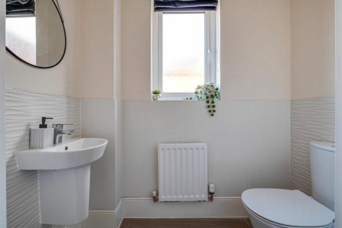 4 Bedroom Detached House For Sale In Old Meadow Drive, Backford, CH1