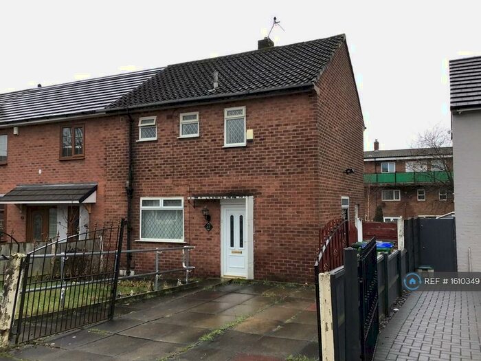2 Bedroom Semi-Detached House To Rent In Rosthwaite Close, Middleton, Manchester, M24