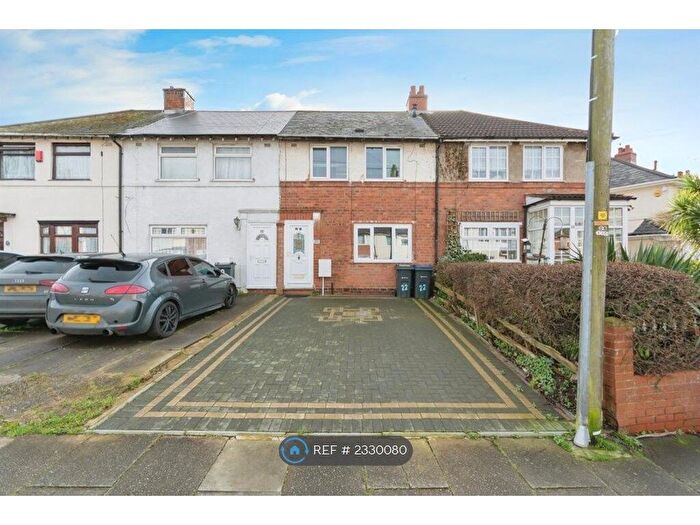 3 Bedroom Terraced House To Rent In Holcombe Road, Birmingham, B11