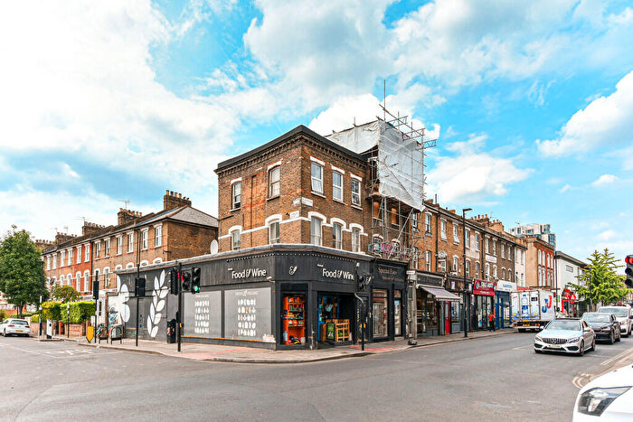 1 Bedroom Flat To Rent In Blackstock Road (), N4
