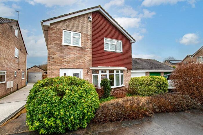 4 Bedroom Detached House For Sale In Montague Road, Saltford, Bristol, BS31