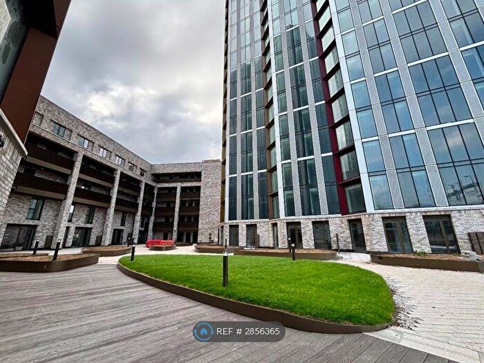 2 Bedroom Flat To Rent In Dantzic St, Manchester, M4