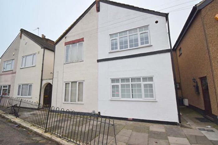 3 Bedroom Terraced House To Rent In Bradley Road, Enfield, EN3