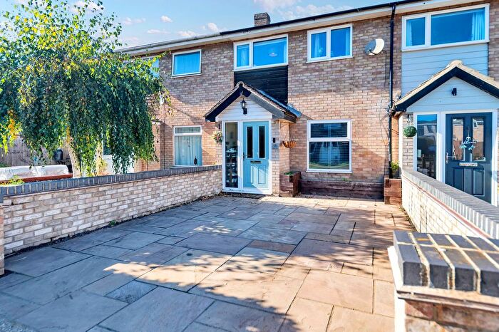 3 Bedroom Terraced House For Sale In Larkspur Close, Red Lodge, IP28