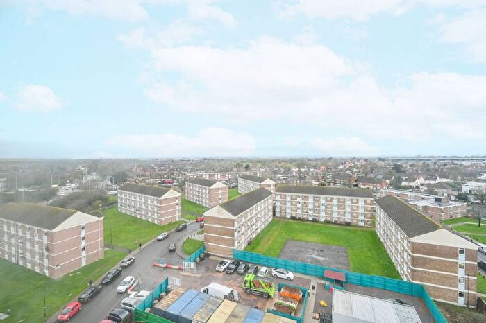 3 Bedroom Flat To Rent In Academy Gardens, Hayes And Harlington, Northolt, UB5