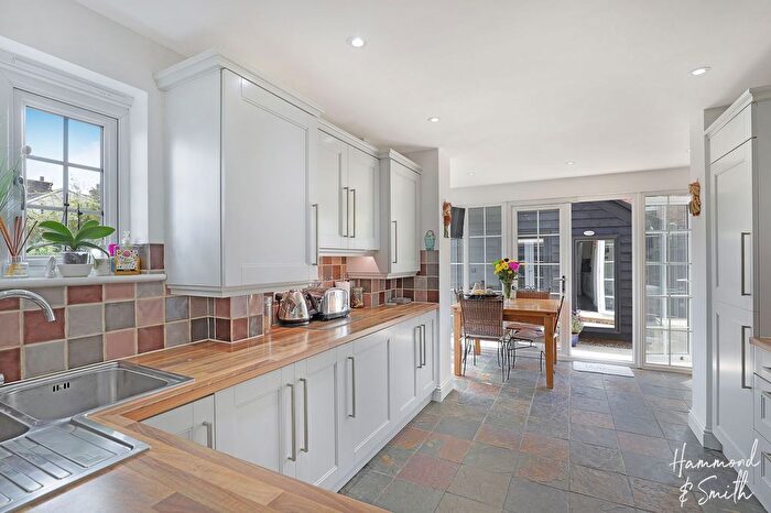 3 Bedroom Detached House For Sale In Bower Hill, Epping, CM16