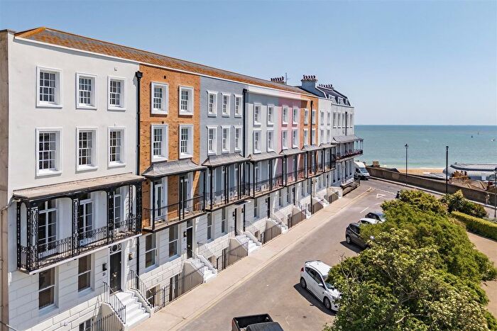 2 Bedroom Maisonette To Rent In Albion Place, Ramsgate, CT11