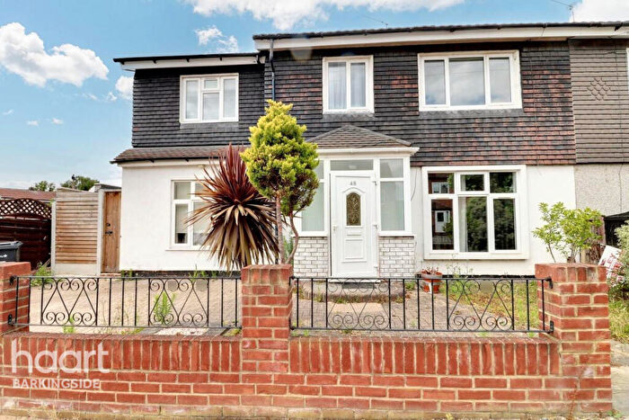 5 Bedroom Semi-Detached House For Sale In Huntsman Road, Hainault, IG6