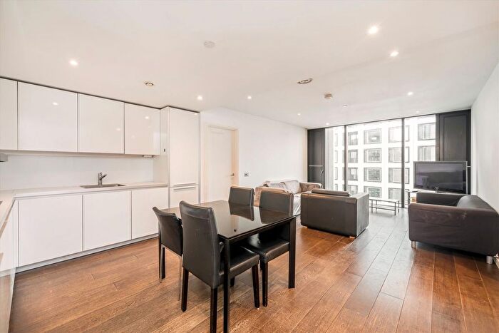 2 Bedroom Flat To Rent In Walworth Road, Elephant Amp; Castle, SE1