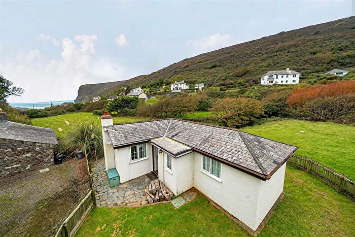 2 Bedroom Bungalow For Sale In Crackington Haven, Bude, EX23