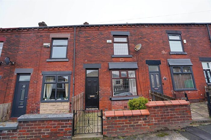2 Bedroom Terraced House For Sale In Valletts Lane, Smithills, Bolton, BL1