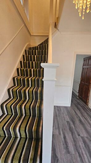 3 Bedroom Semi-Detached House To Rent In Finnemore Road, Birmingham, B9