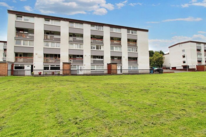 3 Bedroom Maisonette For Sale In Alice Street, Paisley, Renfrewshire, PA2