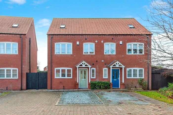 3 Bedroom Semi-Detached House For Sale In Moreton Close, Great Gonerby, Grantham, NG31