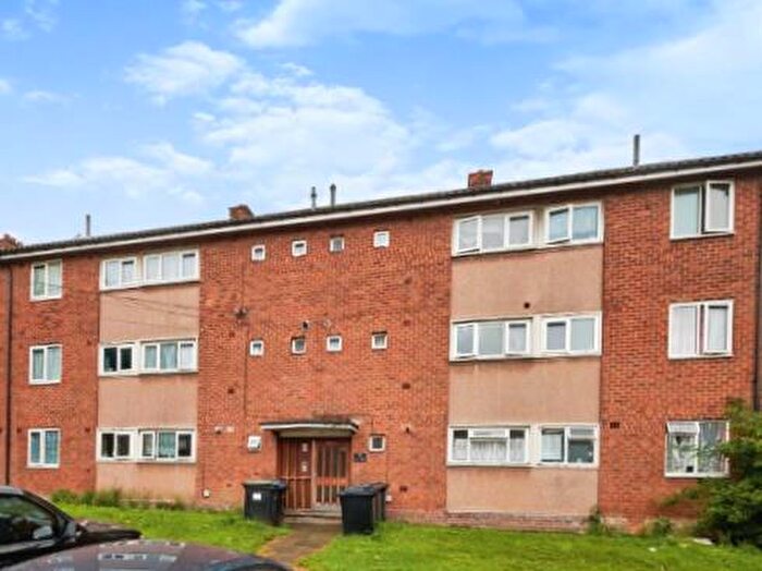 3 Bedroom Flat For Sale In Malthouse Grove, Yardley, Birmingham, B25