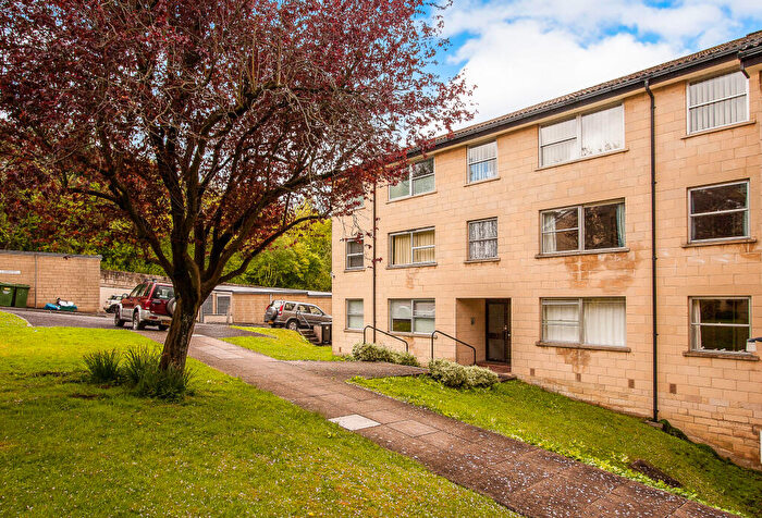 2 Bedroom Flat To Rent In Hockley Court, Weston Park West, Bath, BA1