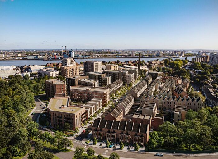 3 Bedroom Flat For Sale In Trinity Park, Woolwich, SE18