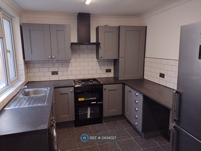 3 Bedroom Terraced House To Rent In Lime Grove, Seaforth, Liverpool, L21