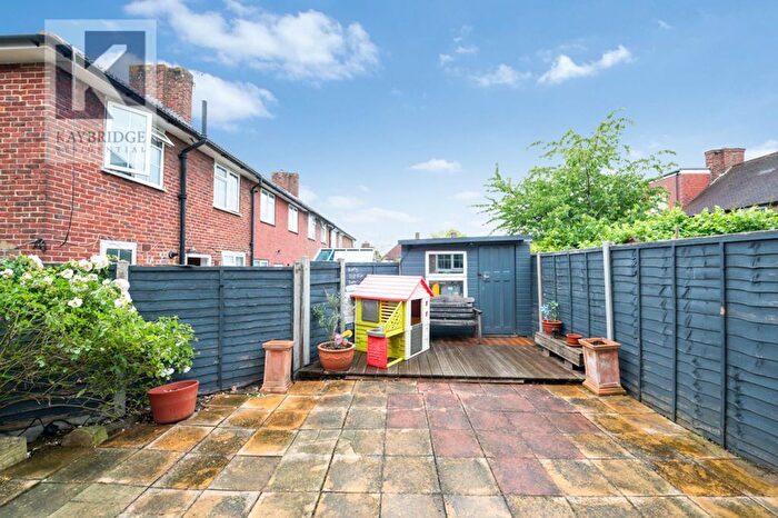 3 Bedroom End Of Terrace House For Sale In Cartmel Gardens, Morden, SM4
