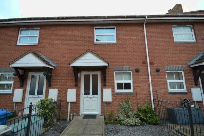 2 Bedroom House To Rent In Regent Street, Kettering, NN16
