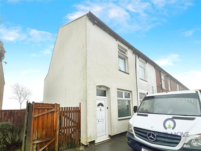 3 Bedroom End Of Terrace House For Sale In Dudley Road, Dudley, West Midlands, DY3