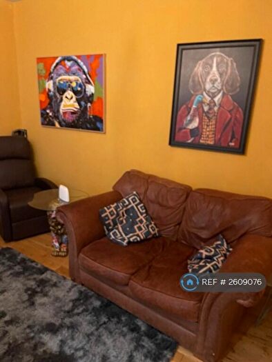 2 Bedroom Flat To Rent In Bromar Road, London, SE5