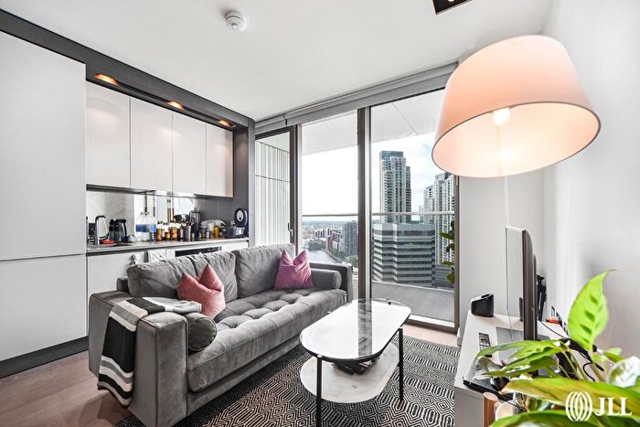 Flat To Rent In Park Drive Park Drive, E14