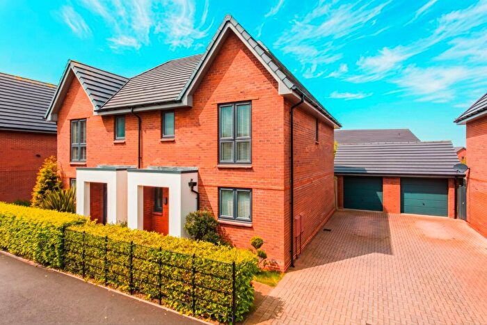 3 Bedroom Semi Detached House For Sale In Tadpole Garden Village, Swindon, Wiltshire, SN25