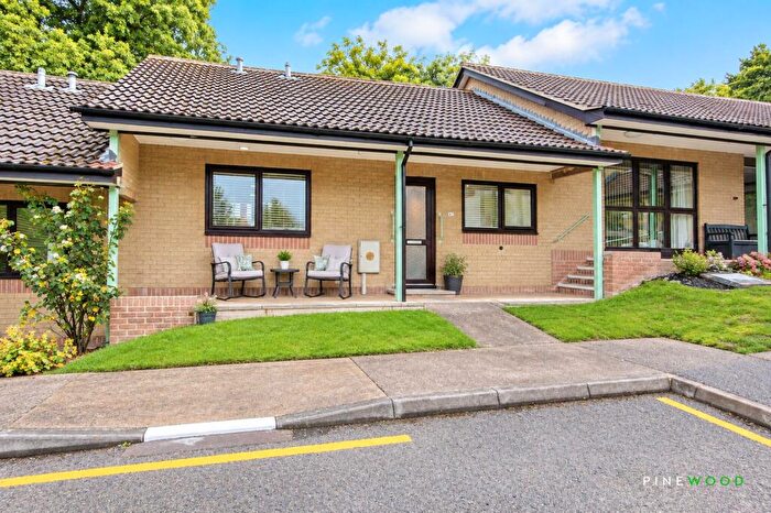 2 Bedroom Terraced Bungalow For Sale In High Street, Old Whittington, S41