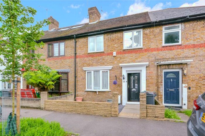 3 Bedroom Terraced House To Rent In Penrhyn Avenue, Walthamstow, London, E17