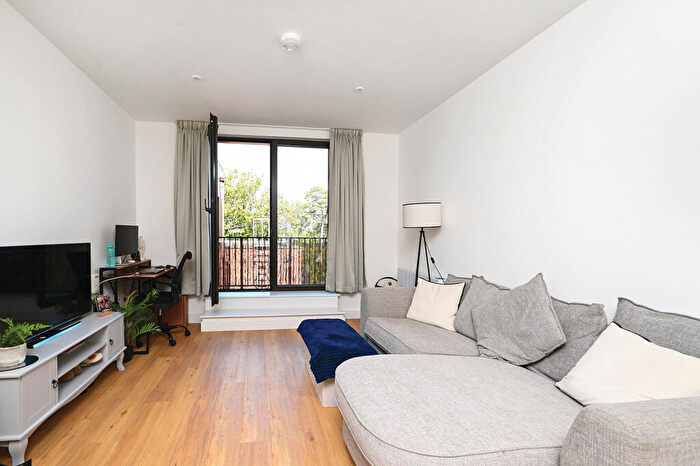 1 Bedroom Apartment To Rent In Farnborough Road, Farnborough, GU14