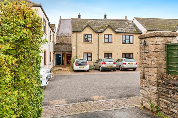 1 Bedroom Flat For Sale In Spa Road, Melksham, SN12