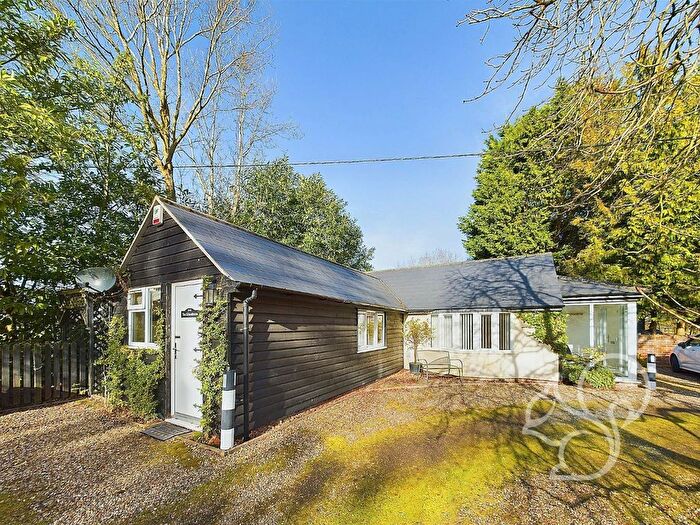 2 Bedroom Bungalow To Rent In Olivers Lane, Colchester, CO2
