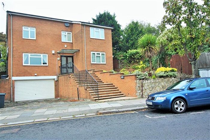 5 Bedroom Detached House For Sale In The Vale, Golders Green, NW11