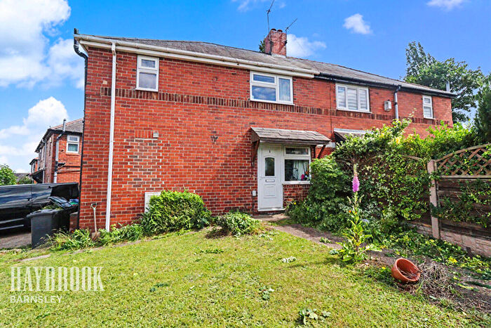 3 Bedroom Semi-Detached House For Sale In Philip Road, Kendray, S70