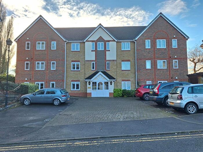2 Bedroom Flat To Rent In Tamesis Place, Patrick Road, RG4