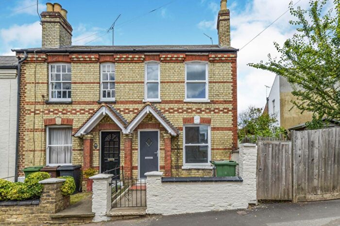 2 Bedroom Detached House To Rent In Folly Lane, AL3