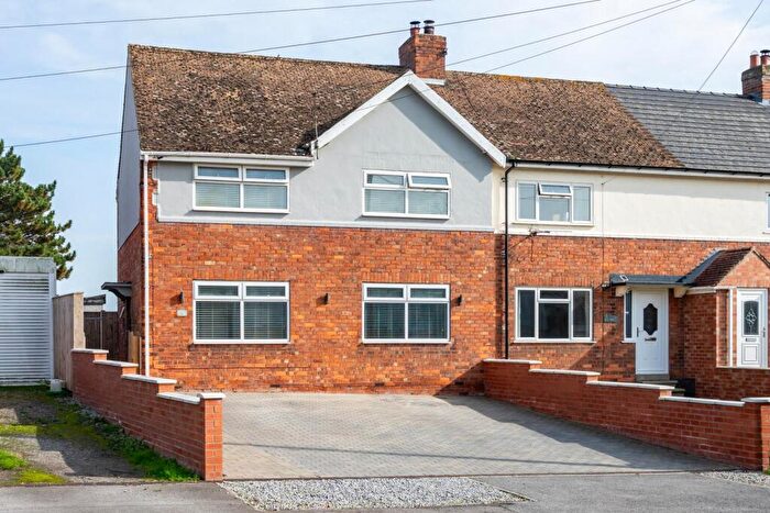 3 Bedroom End Of Terrace House For Sale In West View, Skeffling, HU12